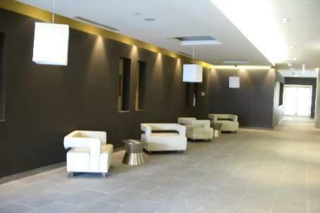 Apartment Near Rogers Centre