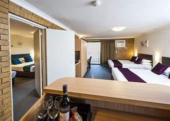 Hotel Comfort Inn Airport Admiralty