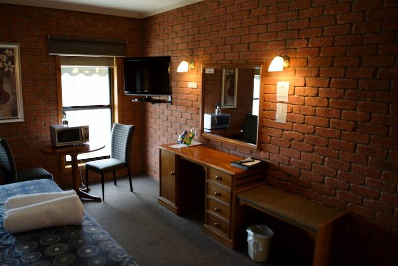 Hotel Best Western Bakery Hill Motel