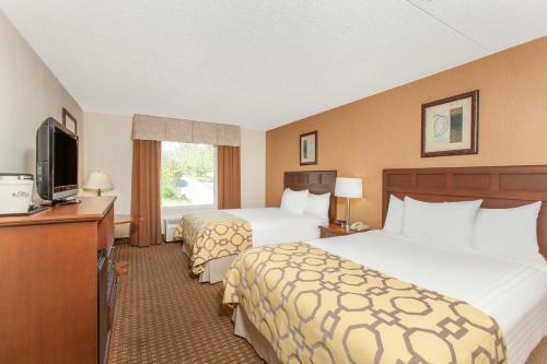 Hotel Baymont Inn And Suites Branson - On The Strip
