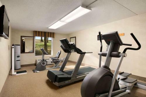 Hotel Baymont Inn And Suites Branson - On The Strip