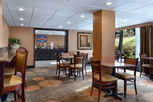 Hotel Baymont Inn And Suites Branson - On The Strip