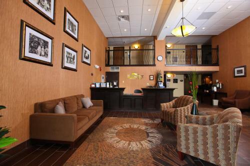 Hotel Baymont Inn And Suites Branson - On The Strip