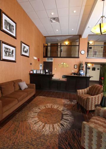 Hotel Baymont Inn And Suites Branson - On The Strip