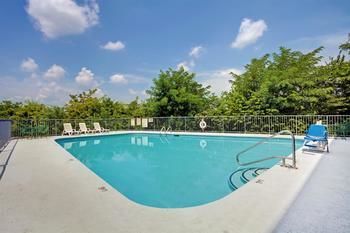 Hotel Super 8 Nashville/ Dntn/ Opryland Area