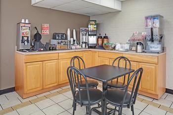 Hotel Super 8 Nashville/ Dntn/ Opryland Area