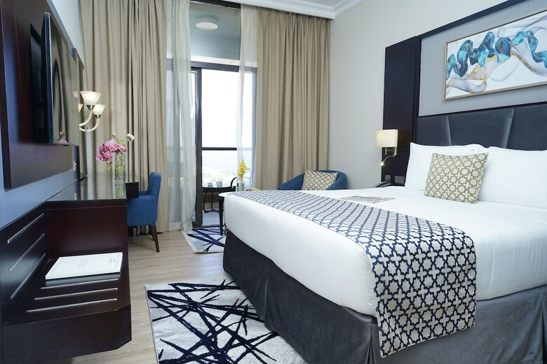 Aparthotel Two Seasons Hotel (former Gloria)