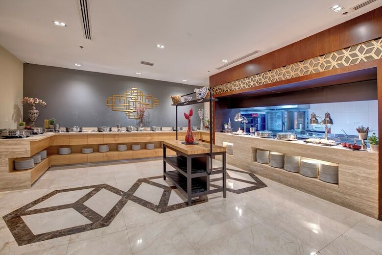 Aparthotel Two Seasons Hotel (former Gloria)