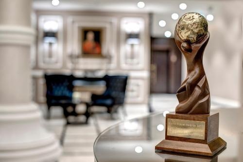 Dukes The Palm, A Royal Hideaway Hotel