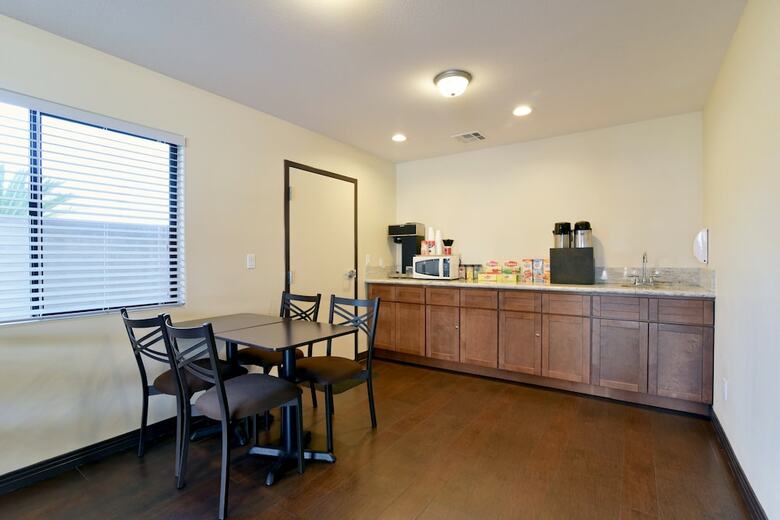 Hotel Americas Best Value Inn - Oak Street