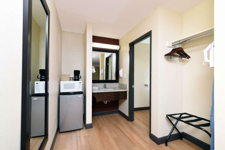 Hotel Americas Best Value Inn - Oak Street