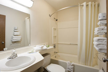Hotel Super 8 Motel- Brattleboro