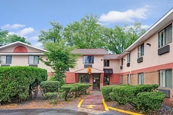 Hotel Super 8 Motel- Brattleboro