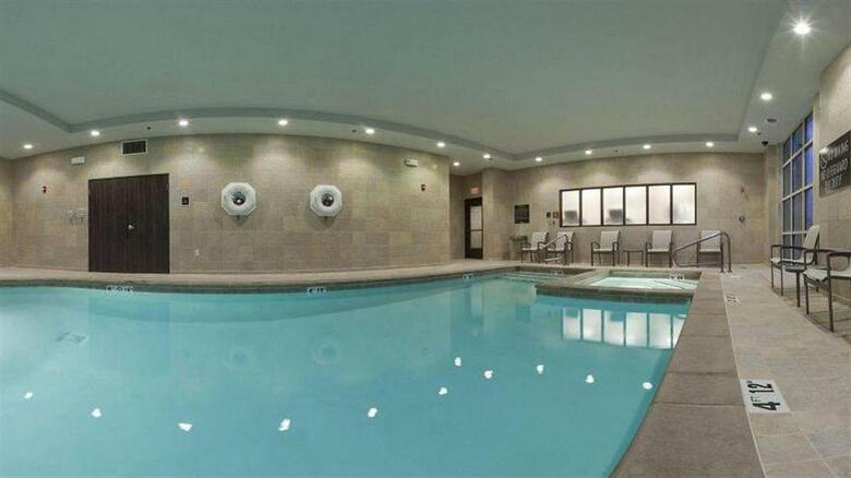 Crowne Plaza Hotel Anchorage-midtown