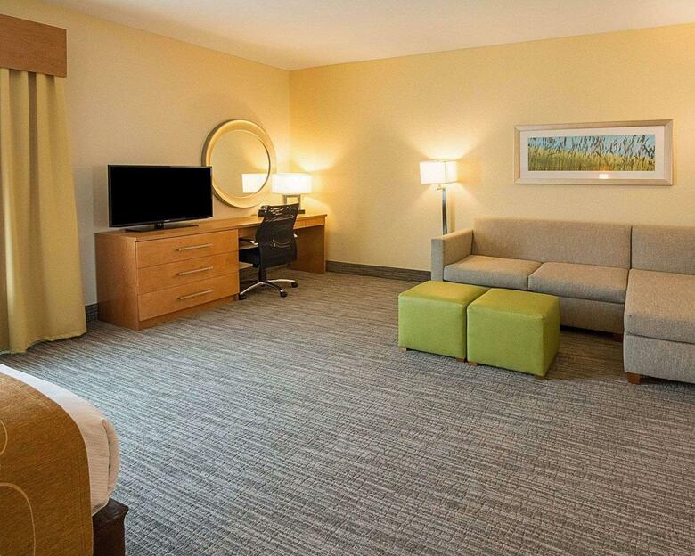 Hotel Comfort Suites Bossier City