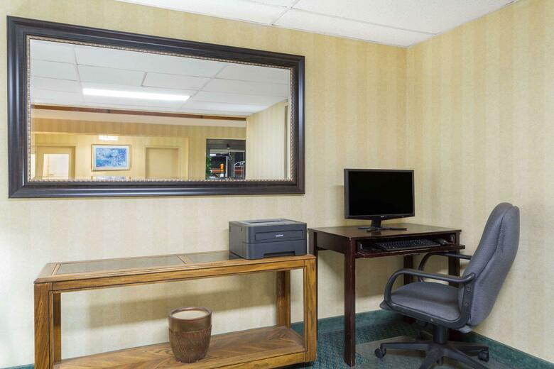 Hotel Super 8 Bentonville