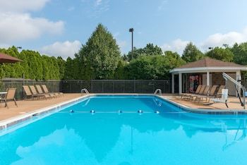 Hotel Holiday Inn Express Philadelphia Ne - Bensalem