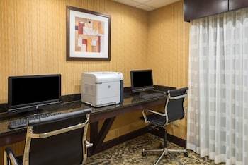 Hotel Holiday Inn Express Philadelphia Ne - Bensalem