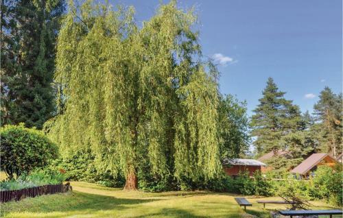 Three-bedroom Holiday Home In Smizany