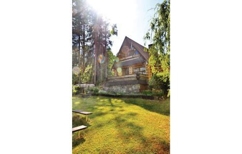 Three-bedroom Holiday Home In Smizany