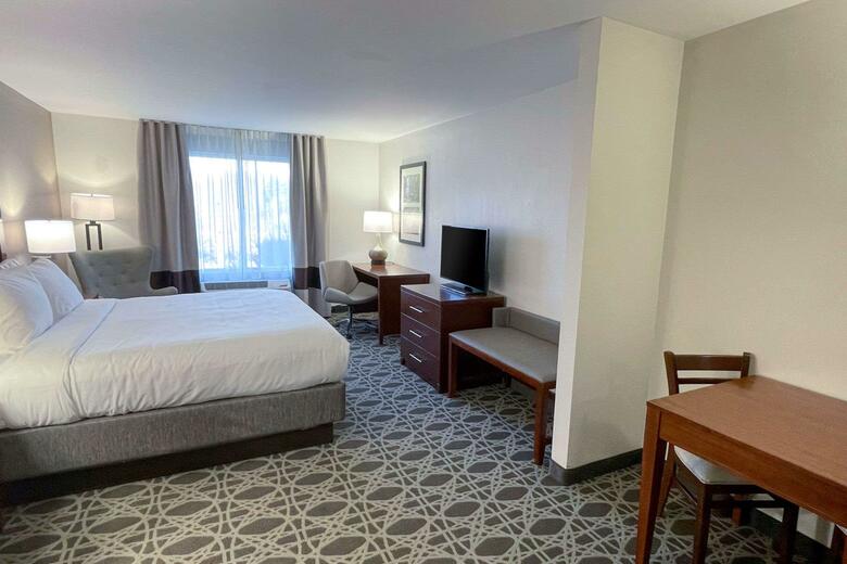 Holiday Inn Express Hotel & Suites Brevard