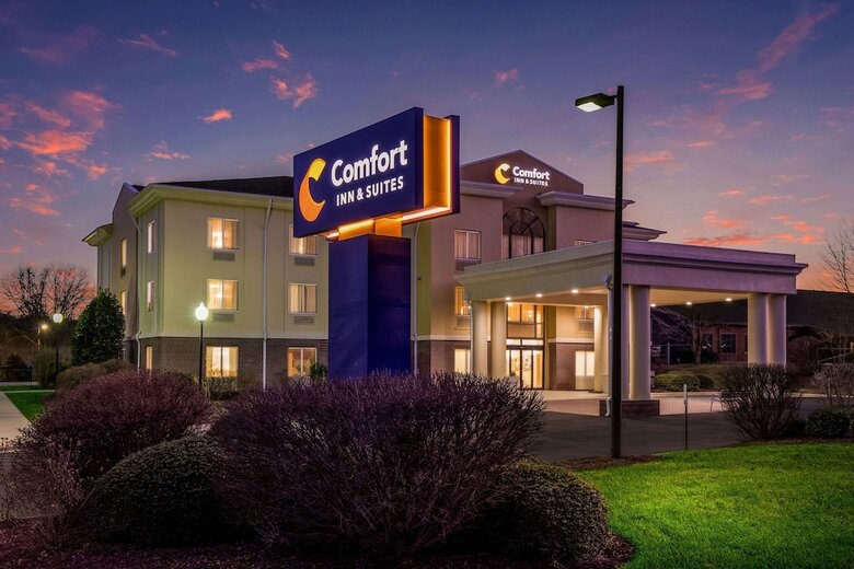 Holiday Inn Express Hotel & Suites Brevard