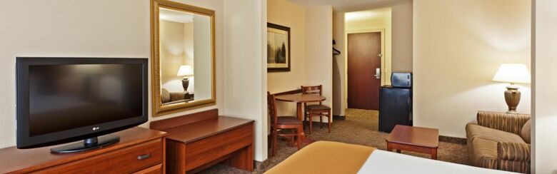Holiday Inn Express Hotel & Suites Brevard