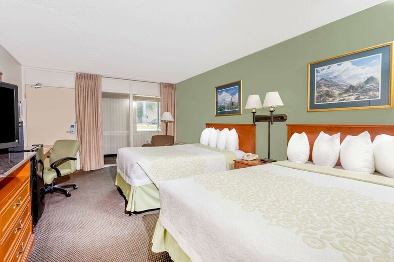 Hotel Days Inn Cedar Falls- University Plaza