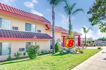 Hotel Super 8 Motel - Upland
