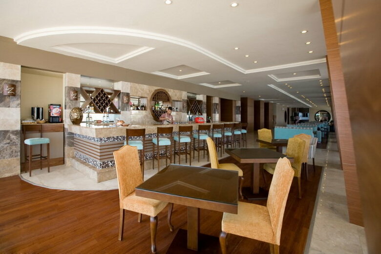 Hotel Jasmine Beach Resort