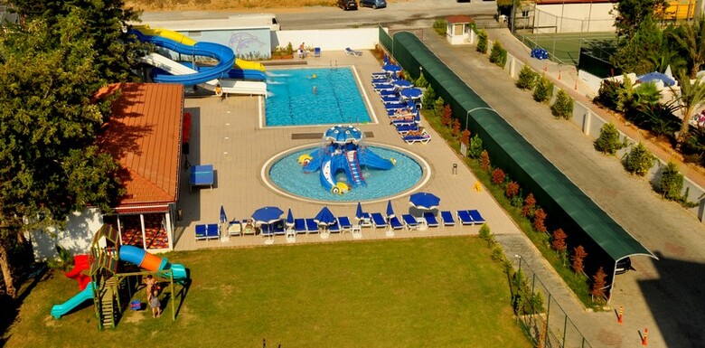 Blue Fish Hotel