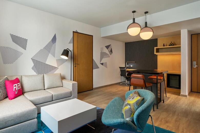 Hotel Aloft (solo Habitaci�n Urbana)