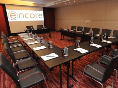 Hotel Ramada Encore(chill)