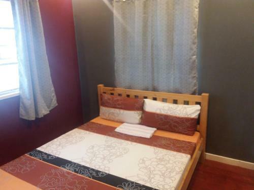 Hostal Robertos Dutch Inn