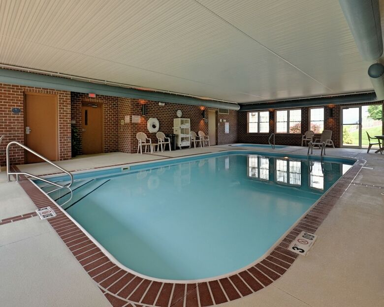 Hotel Comfort Suites