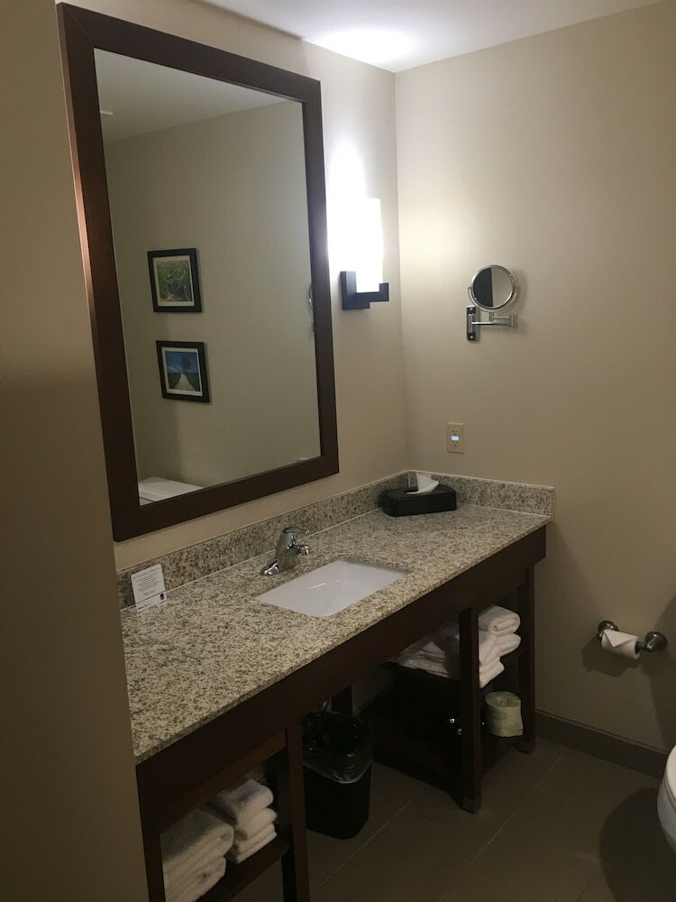 Hotel Comfort Suites