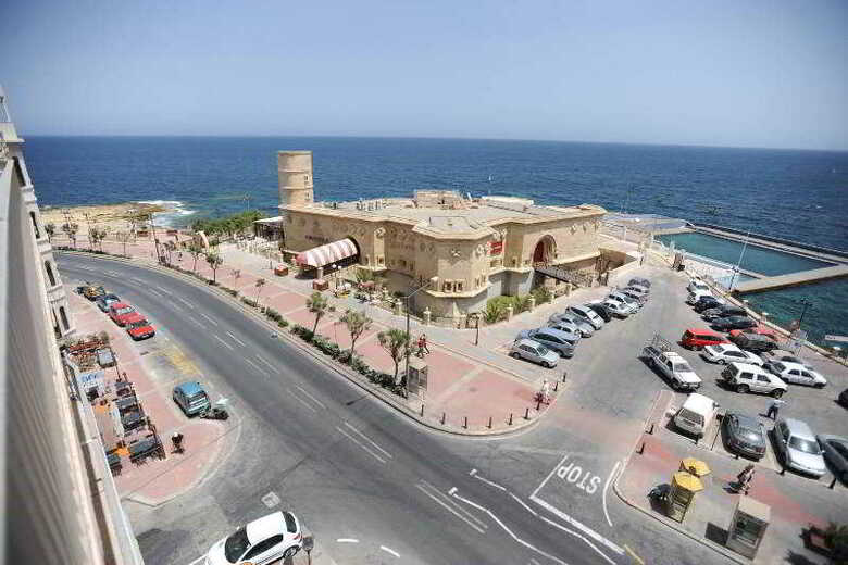 Astra Hotel