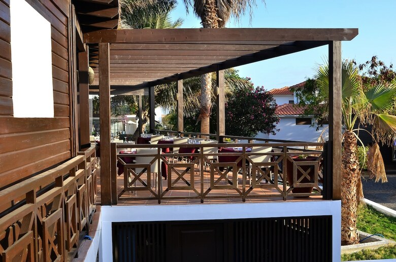 Hotel Melia Tortuga Beach Resort