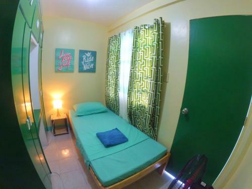 Nomadsmnl Backpackers Homestay