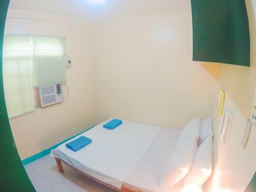 Nomadsmnl Backpackers Homestay