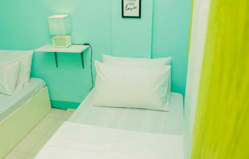 Nomadsmnl Backpackers Homestay