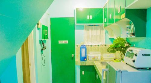 Nomadsmnl Backpackers Homestay