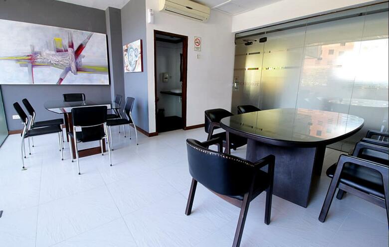Hotel Toborochi Suites