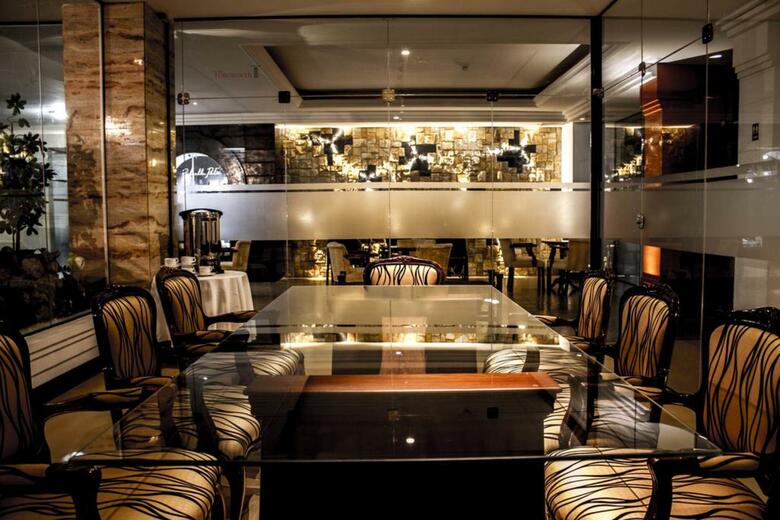 Hotel Toborochi Suites
