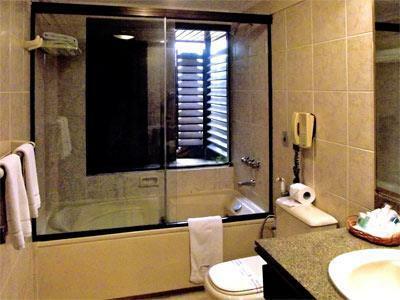 Hotel Toborochi Suites