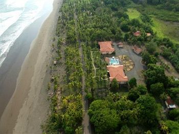 Cocomar Residences And Beachfront Hotel