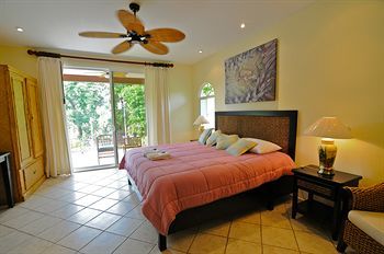 Cocomar Residences And Beachfront Hotel
