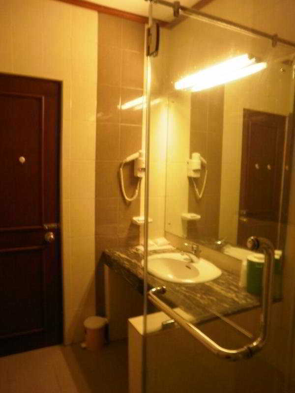 Hotel Coral Sands Hikkaduwa