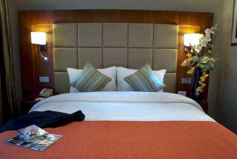 Montreal Barsha Hotel