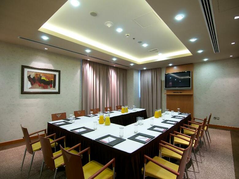 Montreal Barsha Hotel